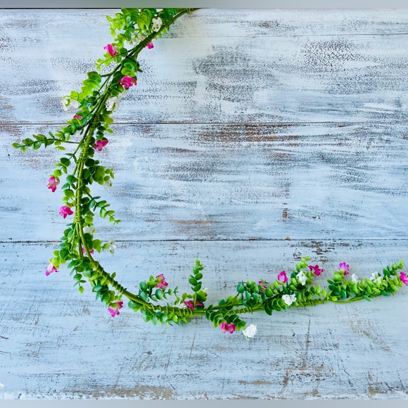 *Pink & White Wildflower Garland - Picture 7 of 13
